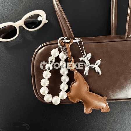 Buldog şekilli sumka bezegi: moda açar-dakylýan ajaýyp aksesuar