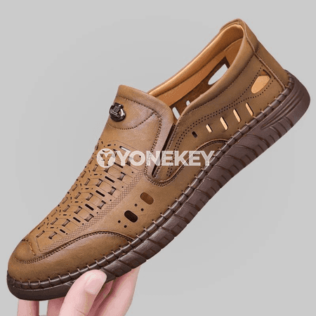 Erkekler üçin ýazky sandal köwüşler, rahat slip-on model