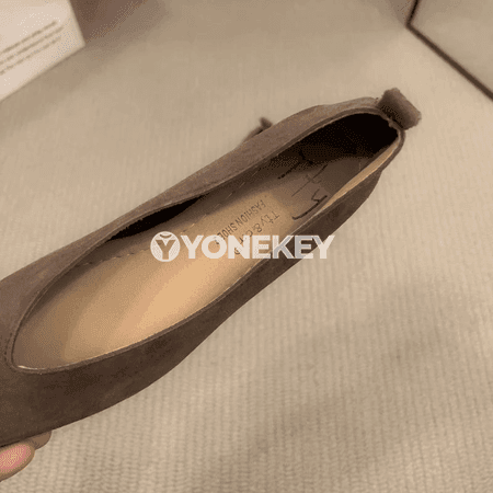 Zenanlar üçin kofe reňkli tekiz köwüşler, rahat slip-on baletkalar