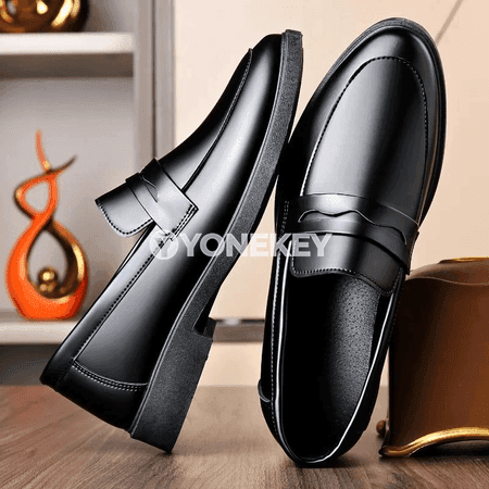 Erkekler üçin PU deri gündelik köwüşler, slip-on, rahat we çydamly