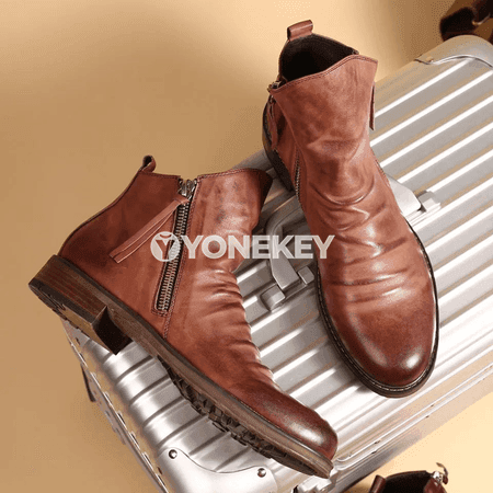 Erkekler üçin retro deriden ýokary boýunly günlük köwüşler