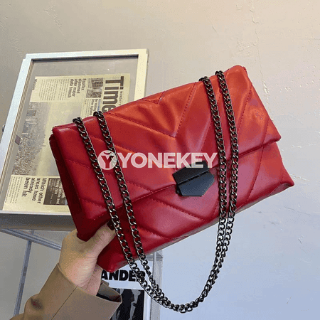 Zynjyrly zenan egninden sumka, kiçi flaply moda çanta