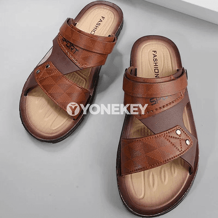 Erkekler üçin ýazky deri sandal, açyk barmakly, gulply