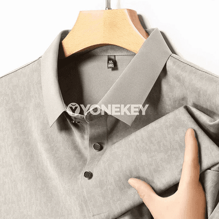 Erkekler üçin ýeňil geometriýaly polo köýnek, tomuslyk, dem alýan