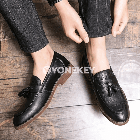 Erkekler üçin klassik slip-on deri loafer köwüşler