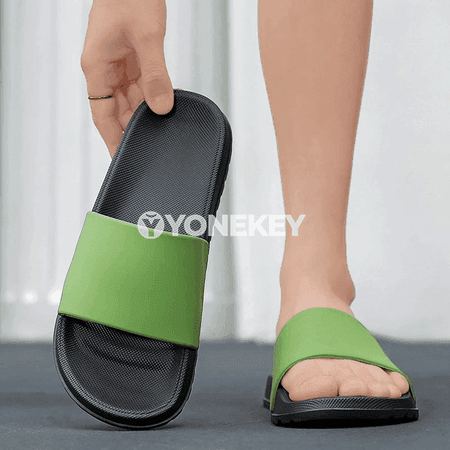 Erkekler üçin tomus şypbyklary, öý we banýa üçin amatly