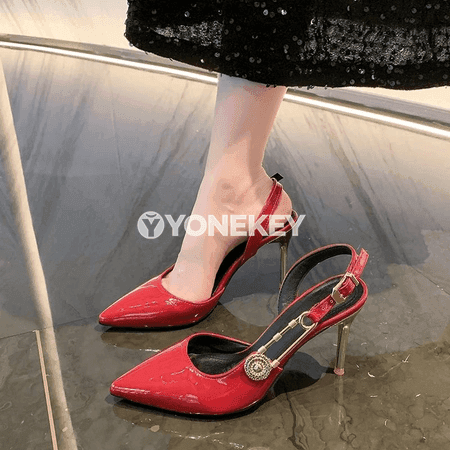 Metal tokaly, aýallar üçin stiletto sandallar, uçly burun