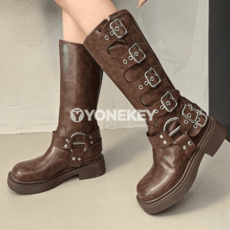 Aýal-gyzlar üçin platformaly uzyn etik, tegelek burunly retro stil