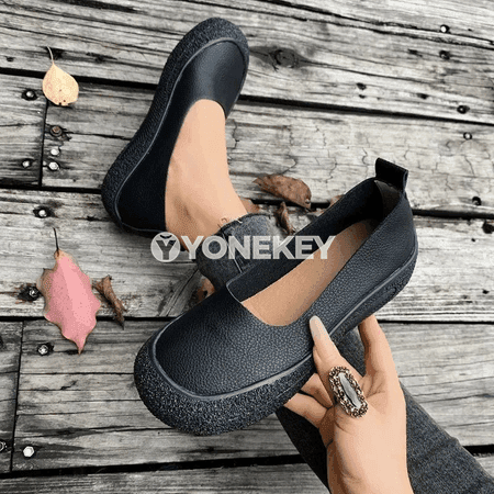 Zenanlar üçin retro deri slip-on köwüşler, rahat we ýeňil