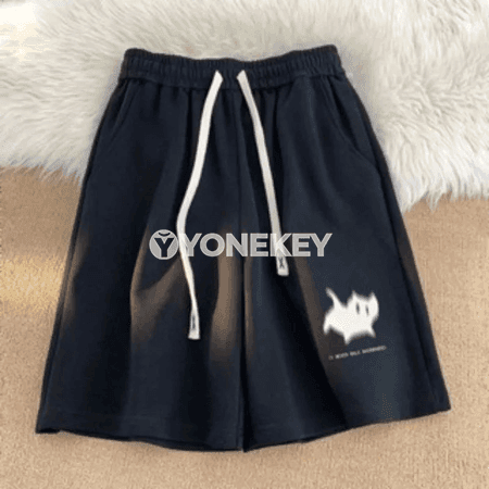 Erkekler üçin giň kesimli sport şortiklar, çaply rahat model