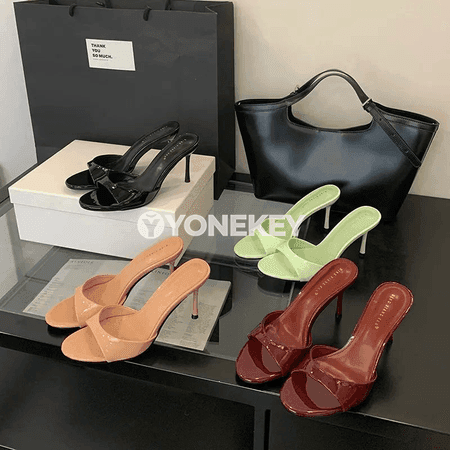 Zenanlar üçin ýokary ökçeli açyk uçly elegant sandallar