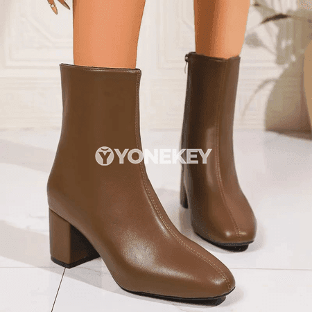 Zenanlar üçin orta göwrümli gyş-ýasyk ökjelik boots
