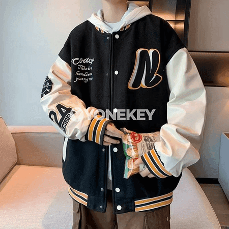 Erkekler üçin gündelik jaket — nagyşly, ýeňil, köptaraply