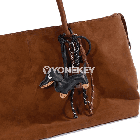 Örme ýüplükli doberman bezegli açar halkasy, sumka üçin