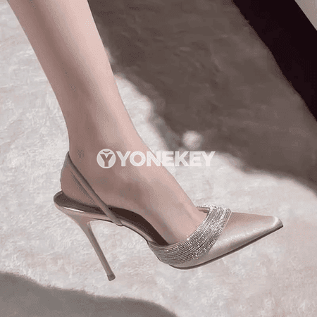 Zenanlar üçin beýik ökjelı seksi rhinestone sandallar, inçe topuk