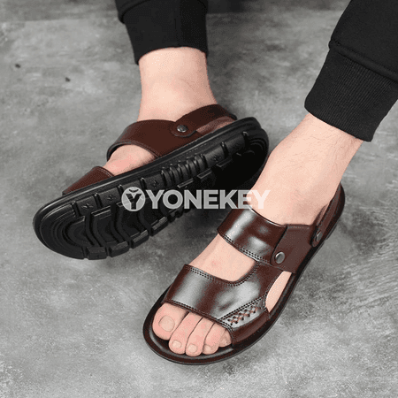Erkekler üçin deri plýaž sandallary, ýumşak we slip-ons
