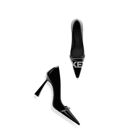 Zenanlar üçin inçe ökjeli açyk görnüşli ýaz sandal