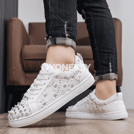 Erkekler üçin moda we amatly gündelik sport aýakgaplary