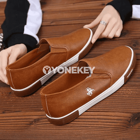 Erkekler üçin amatly retro loafer köwüşleri, suw geçirmeýän