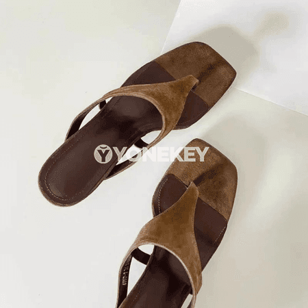 Zenanlar üçin ýazky açyk ujly süet şypbyklary, rahat we süýşme garşy