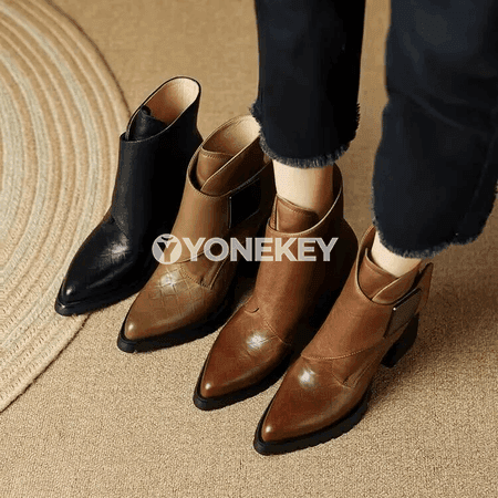 Zenanlar üçin posaly ökje aýakgap, moda orta galstukly ädikler