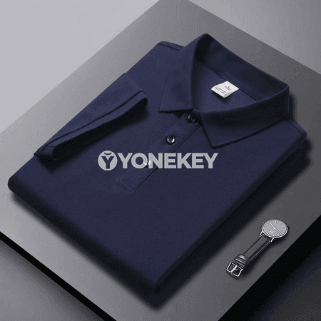 Erkekler üçin klassiki polo köýnek, gysga ýeňli, gündelik stil