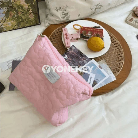 Gülgüne görnüşli kosmetika haltajygy, syýahat üçin amatly