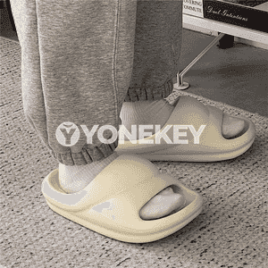 Zenanlar üçin açyk reňkli şypbyklar