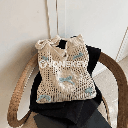 Zenanlar üçin örülen egin sumka, tomuslyk bezegli totesumka