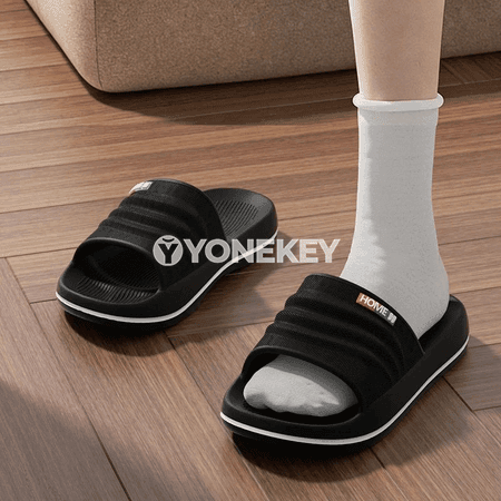 Erkekler üçin tomusky öý şypbyklary, ýeňil, taýýaksyz