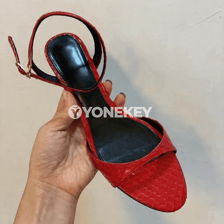 Zenanlar üçin açyk uçly inçe ökjeli buckle sandals