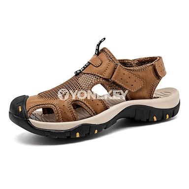 Erkekler üçin tomus sandal: dem alýan, ýeňil we rahat günlük model