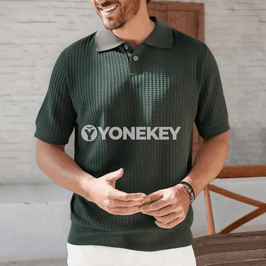 Erkekler üçin ýeňil, dem alýan gysga ýeňli polo futbolka