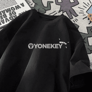 Minimalist logotiply giň erkek futbolkasy, M-8XL