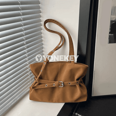 Aýal-gyzlar üçin giň göwrümli egn sumka, güýz-gyş şäher modeli
