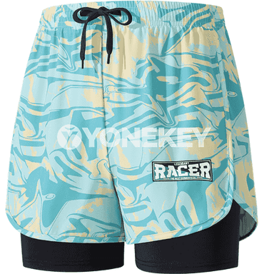 Erkekler üçin niýetlenen deňize girilende, geýilýän şortikler.