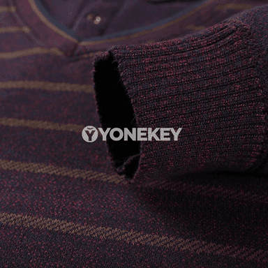 Erkekler üçin polo boýunly ýyly fleece switer, zolakly