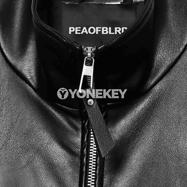 Aýal-gyzlar üçin gara deri jaket, giň boýunly, uzyn ýeňli