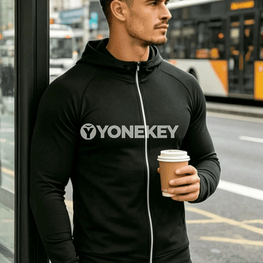 Erkekler üçin ýeňil sport zipli hudili sweatshirt