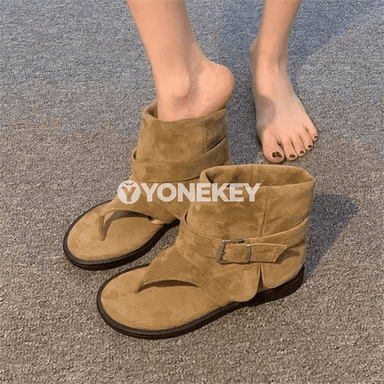 Zenanlar üçin ýazky gladiator sandallary, rahat görnüşli, tokaly aýakgap.