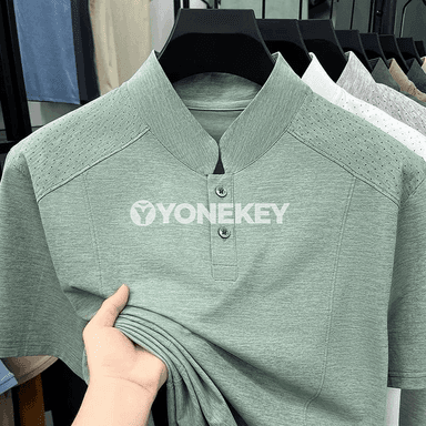 Erkekler üçin ýeňil, dem alýan gysga ýeňli polo köýnek