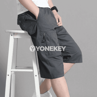 Erkekler üçin uzyn ýanly şortik, ýeňil we gündelik sporty görnüş