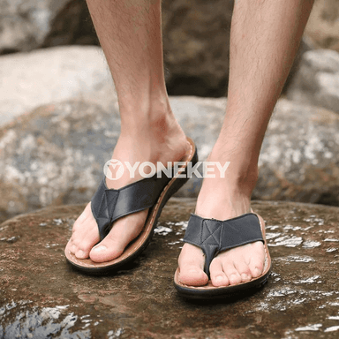 Erkekler üçin ýazky deri şypbyklar, açyk ýerde geýilýän ýeňil sandal
