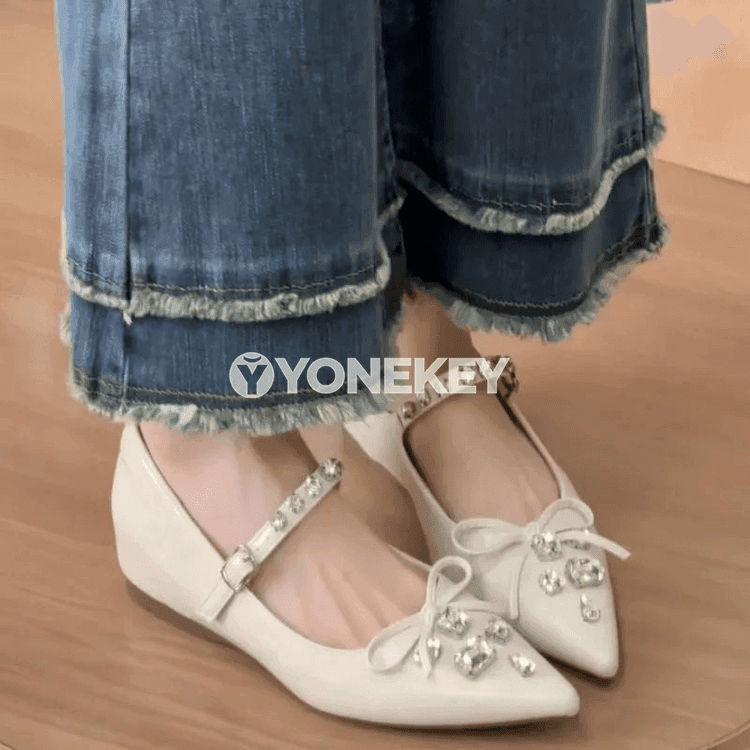 Zenanlar üçin uçly burunly beýikleşdirýän rhinestone sandalet
