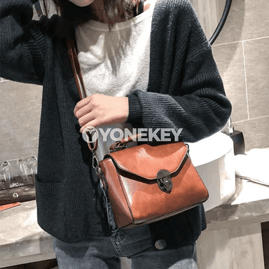 Zenanlar üçin lockly kiçi kwadrat crossbody sumka