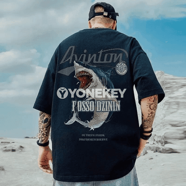 Erkekler üçin giň kesimli grafikli ýazky futbolka