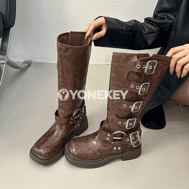 Aýal-gyzlar üçin platformaly uzyn etik, tegelek burunly retro stil