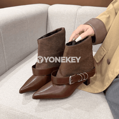Zenanlar üçin moda güýzki booti, dar burny topukly aýakgap