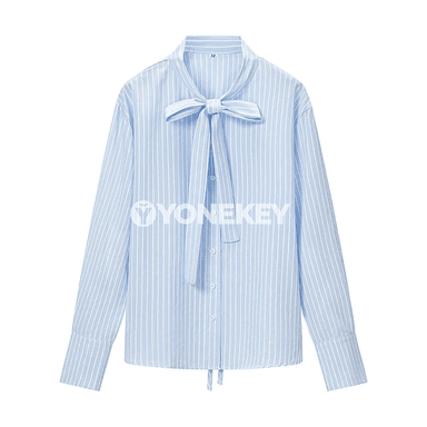 Zenanlar üçin zolakly köýnek-bluza, bogunly ýeňli, sypaýy stil
