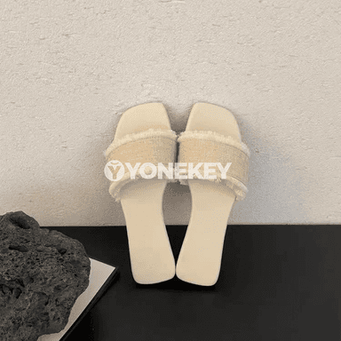 Zenanlar üçin tomusky kanwa şypbyklary, açyk barmakly, rahat